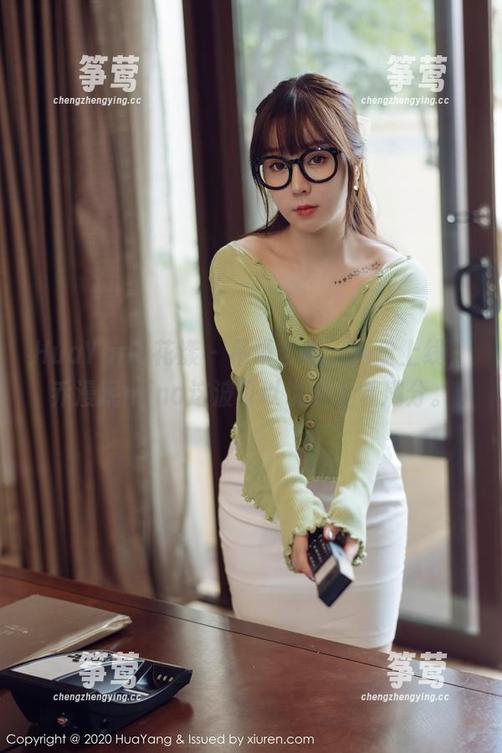 HuaYang花漾-乔漫妮mina HuaYang花漾 - 吊带艺术,网盘上线,乔漫妮mina这波可以说是个性满分。