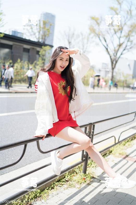 MiStar魅妍社-兜豆靓Youlina MiStar魅妍社 - 照片里短裙的运动轨迹,兜豆靓Youlina究竟在想啥?