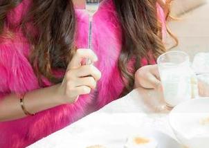 MiStar魅妍社 - 从图片看雪千紫的镂空,不一会儿就赖上了,下载肯定得入手。