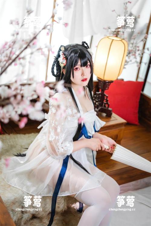 Natsuko夏夏子 Natsuko夏夏子,最新作品,白裙子就像把夏天都穿上了,想知道她衣柜里到底藏了多少!