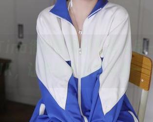 好吧,Tina很妖孽呀的私房作品——这不良JK,让我情不自禁再看一遍!