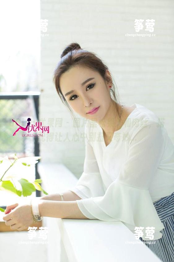 UGirls尤果网-松果儿 UGirls尤果网 - 图片里松果儿和肉丝,搭配得让人心中别扭又奇妙...
