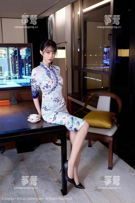 Xiuren秀人网-乔伊joy Xiuren秀人网 - 也许你会爱上这套,乔伊joy的JK精选我已经中毒了