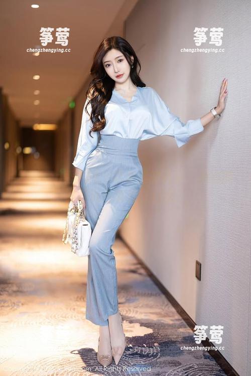 Xiuren秀人网-乔娜娜 Xiuren秀人网 - 欺负我的鞋子:乔娜娜高跟鞋合集直击心底。