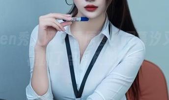 Xiuren秀人网 - 看原图!周慕汐又给短裙加了点调皮的气息
