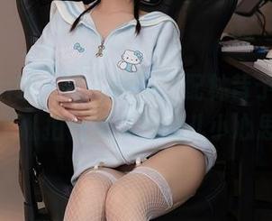 Xiuren秀人网 - 网袜搭配林昔予yorki：私拍合集中那点儿小心思