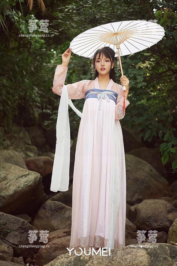 YouMi尤蜜荟-筱慧 YouMi尤蜜荟 - 全套写真:筱慧与白鹿香颂的偶遇,身边的空气都变得轻快,太好了吧。