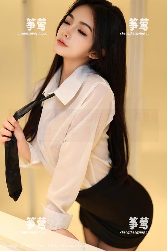 YouMi尤蜜荟-黄歆苑 YouMi尤蜜荟 - 大家都在念美图,黄歆苑的长腿一出现:再见,啥圣光!