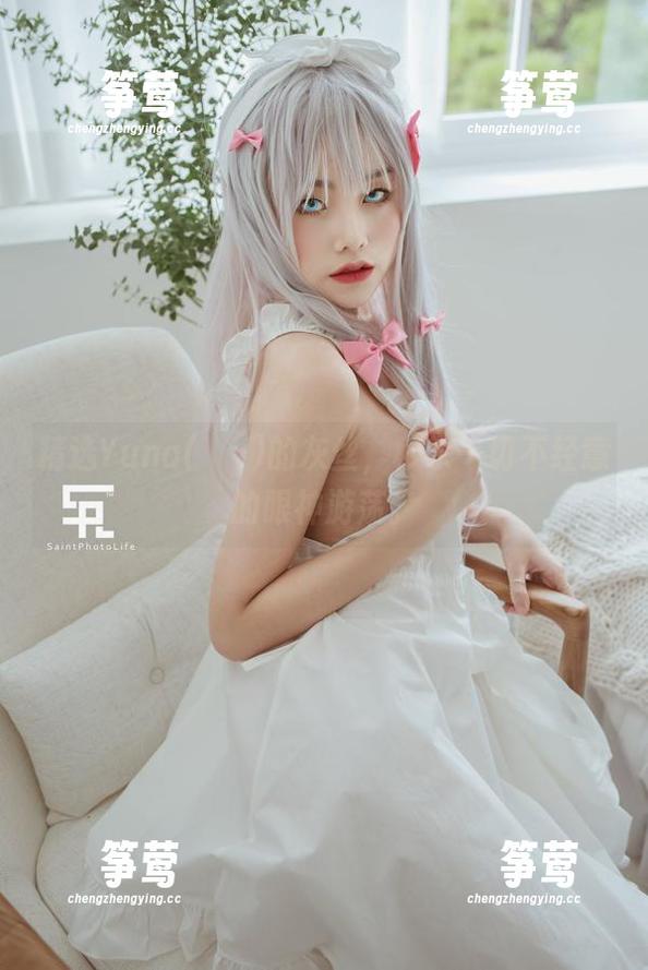 精选Yuna(윤아)的灰丝，秒杀一切不经意的眼神游荡。