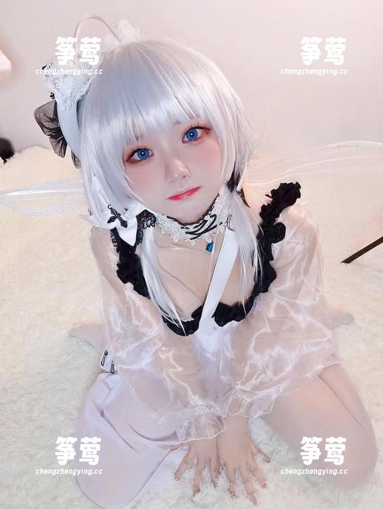伊喵君_Nya 伊喵君_Nya在高清下的纯白写真,竟让我产生了环境保护的错觉,哈哈。