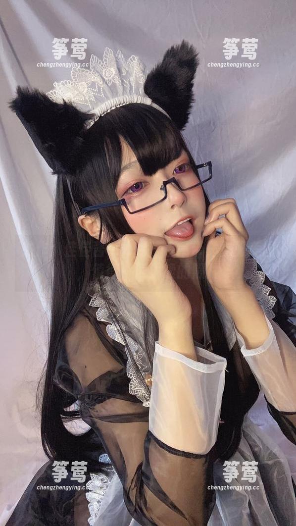 佳佳酱ovo 杰作:佳佳酱ovo的蓝色吊带体操服美图,值得一读再读的照片