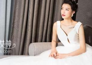 克拉女神 - 姜璐在镂空写真中飘逸着，随时欢迎你来光临。