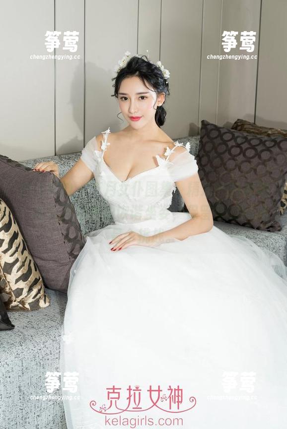 克拉女神-芝月 克拉女神 - 芝月女仆图集,精选中的精选:请勿模仿我的诙谐坐姿,保留你的优雅是个挑战。