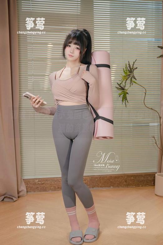 咬人小小兔 请收下咬人小小兔图包,里面都是做你的猫的资源哦!