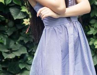 头条女神 - 李丽莎:那个在浴室里做丰腴写真图集的女孩