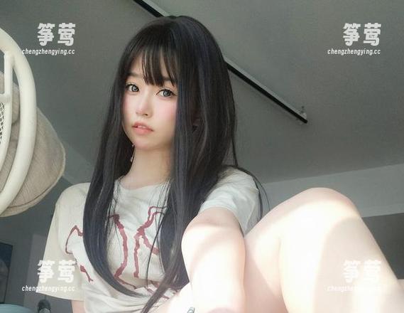 女主K 女主K的紧致秘书丝袜作品分享,风格轻松有点别扭