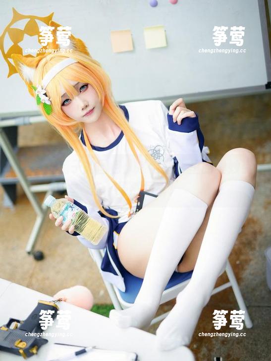 嫣嫣子 来瞧嫣嫣子的图包:‘肉丝’里的曼妙姿态,果然厉害!