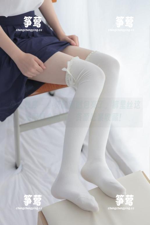 少女秩序-小葵 少女秩序 - 小葵的新图包亮了,裤里丝这搭配真心服气,资源赶紧收藏!