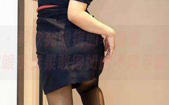 尤蜜荟 - 黄歆苑眼镜的写真集,没想到一副眼镜竟果敢得如此不同寻常。