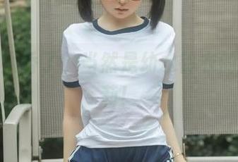 这图包太香了，当然是幼水铃衣的秋月爱莉！