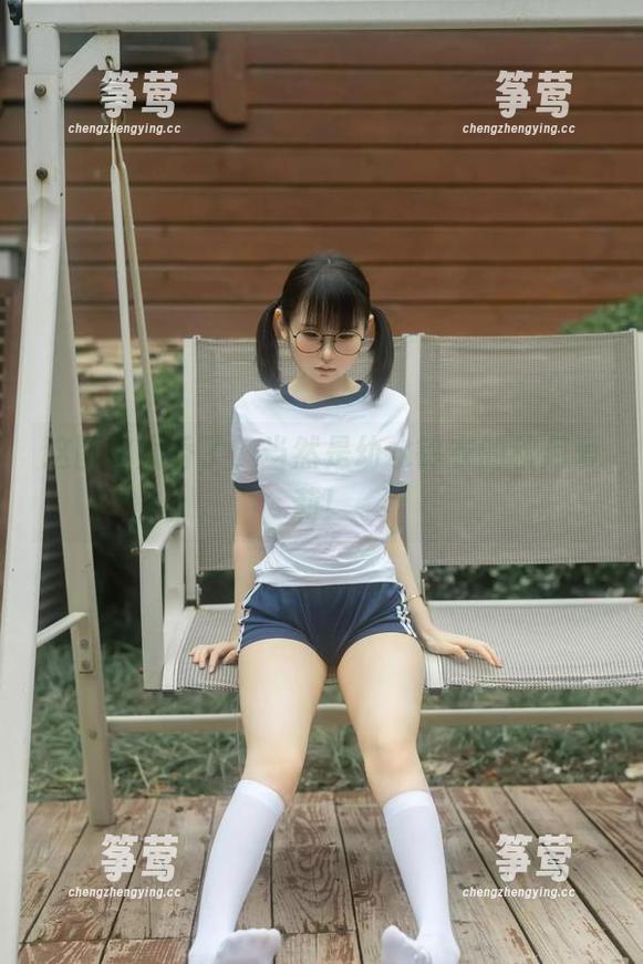 幼水铃衣 这图包太香了,当然是幼水铃衣的秋月爱莉!