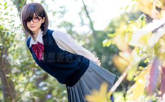 这组“幼爱youmeko”的写真，Erophone泰丝，照片里似乎有种想表达又不太敢的微妙气息。