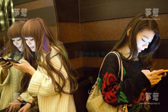 推女郎-松果儿 推女郎 - 松果儿穿上红裙,下载出色氧气——急需网盘来救我!