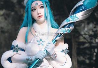 有桃墨公子的女友在,写真合集里永远不缺乐子