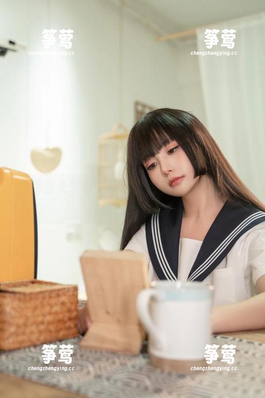 爆机少女喵小吉 免费春光乍泄,爆机少女喵小吉的夏日照片甜到你心里。