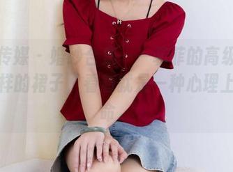 物恋传媒 - 婚纱合集——菲菲的高级曲线：这样的裙子，看着就是一种心理上的算命。