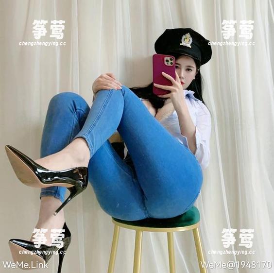 猪小七 微密圈 - 今天的重点:下载猪小七学妹合集,考场外的风景猛一看!