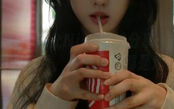 秀人网 - 张思允Nice厨娘分享:做饭如同脱口秀,盘子里的都是戏!