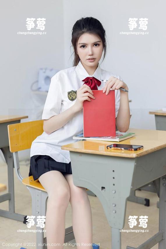 秀人网-白微Sera 秀人网 - 试试白微Sera的夏日照片,就算不想也得多看几眼的美图!