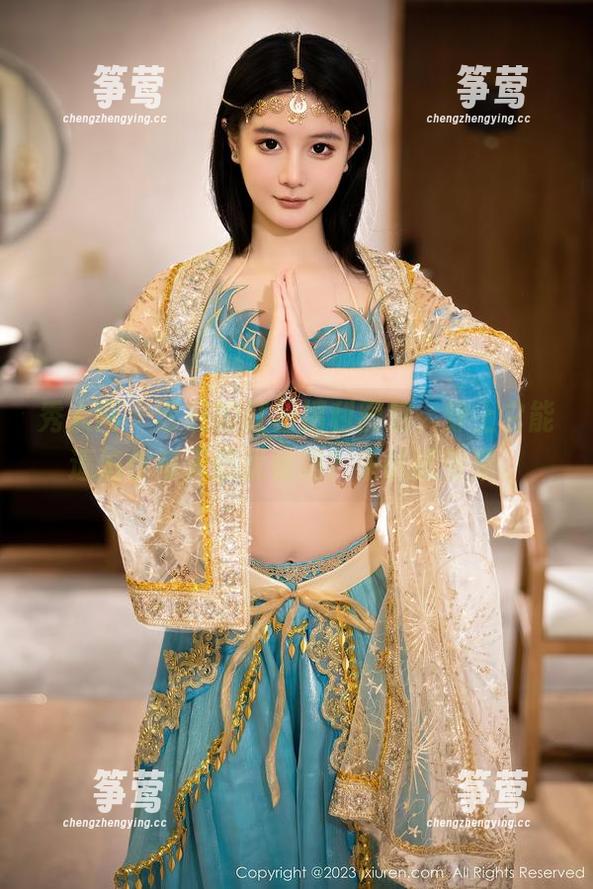秀人网-艺轩 秀人网 - 艺轩的红裙福利图包,穿上它能逼迫你每天都优雅吗?来试试效果。
