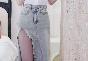 秀人网 - 萝莉悠悠酱的女友合集:分享她的可爱侧面和“小叛逆”
