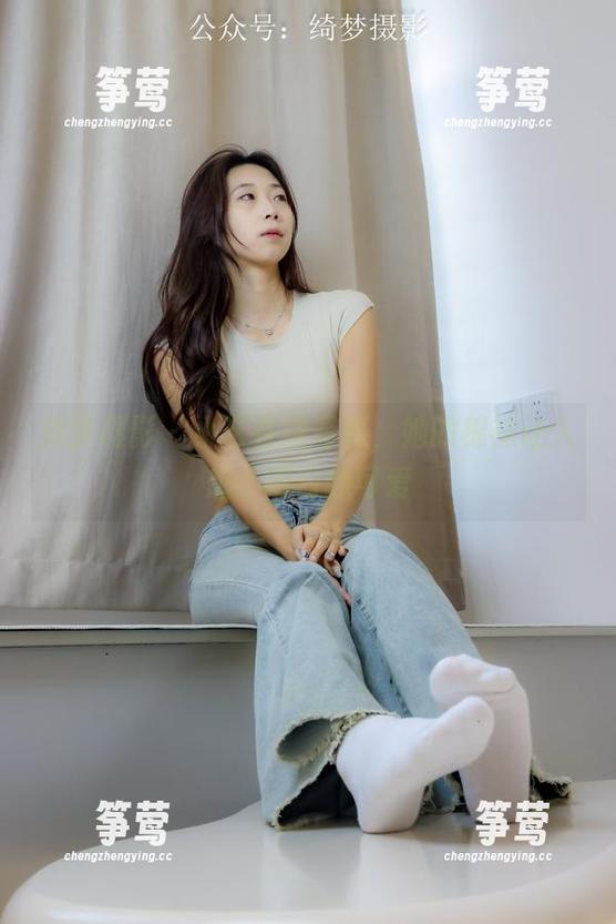 绮梦摄影-小艺 绮梦摄影 - 小艺在线写真,她的棉袜让人想不明白的可爱