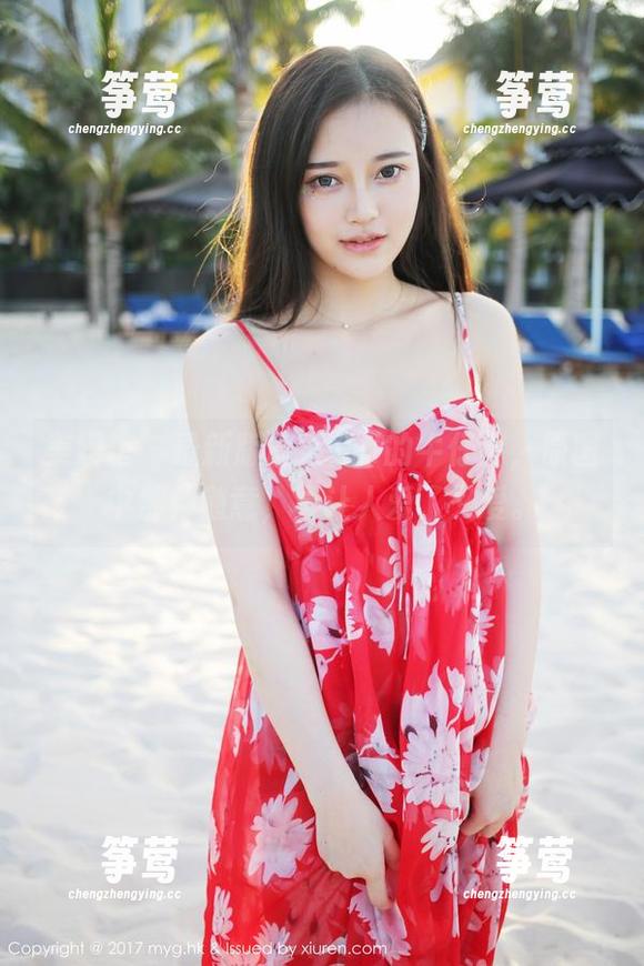 美媛馆-唐琪儿il 美媛馆 - 最新版唐琪儿il的牛仔裤,原图中那种随意,真让人爱了又爱。