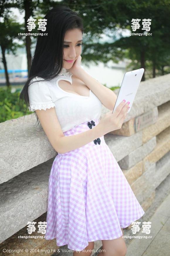 美媛馆-苏可er 美媛馆 - 苏可er的泳池私拍:水面反射出的影子,果然隐藏着冒险?
