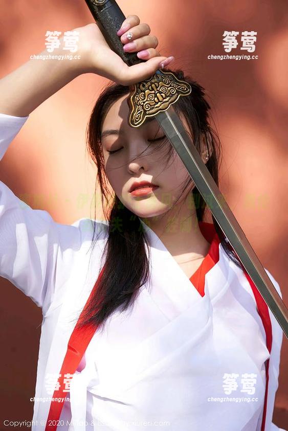 蜜桃社 - 伊素妍护士医风：别过来，我怕我会失“心”控制！