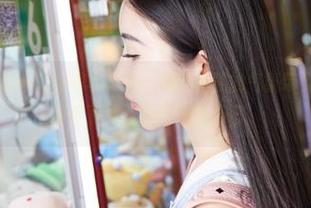 蜜桃社 - “真希的花嫁写真集:她把婚礼的气氛带到了平常!”随手下载,依旧好奇不已。