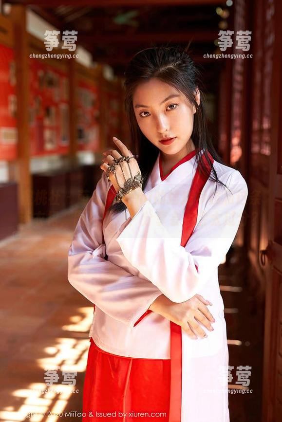 蜜桃社-萌美Moemi 蜜桃社 - 萌美Moemi的摇摆步伐和这条连衣裙,图片满分,分享会不会太过分?