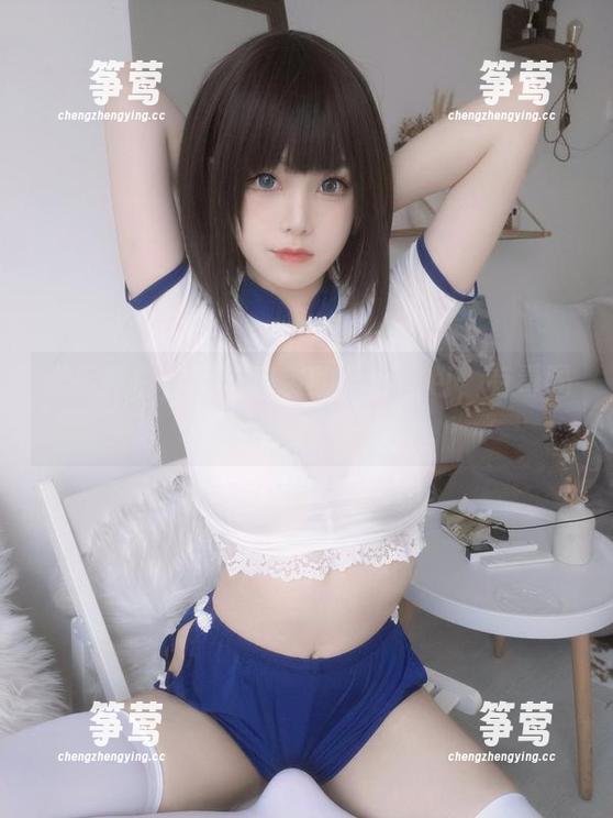 蜜汁猫裘 满屏纯白,蜜汁猫裘的全套图包,有毒吗?
