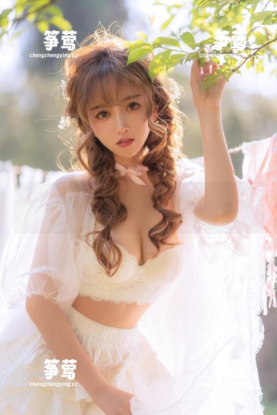 过期米线线喵 私房里的过期米线线喵,哪个丝袜和她更配?