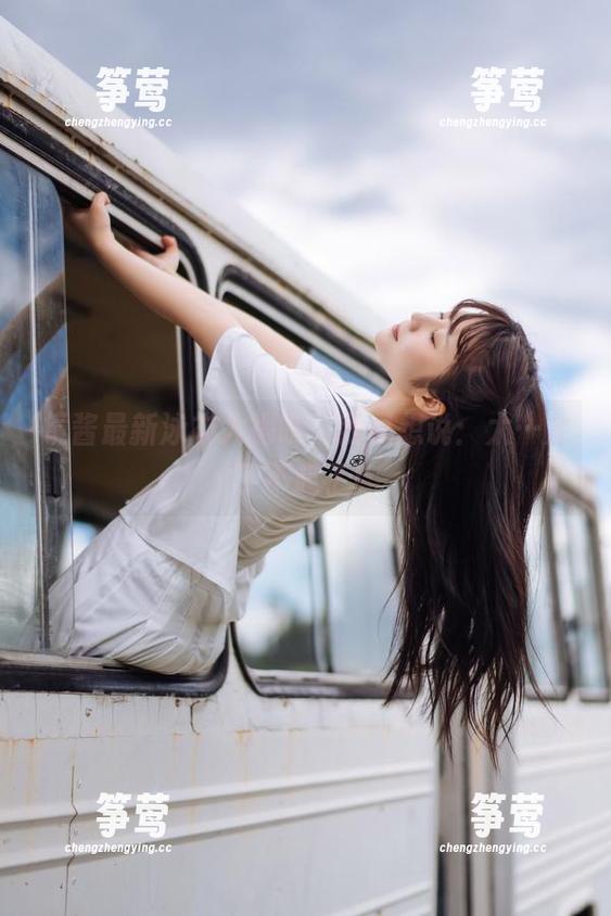 镜酱 镜酱最新泳衣大揭晓,我只想说:太…太了不起了!
