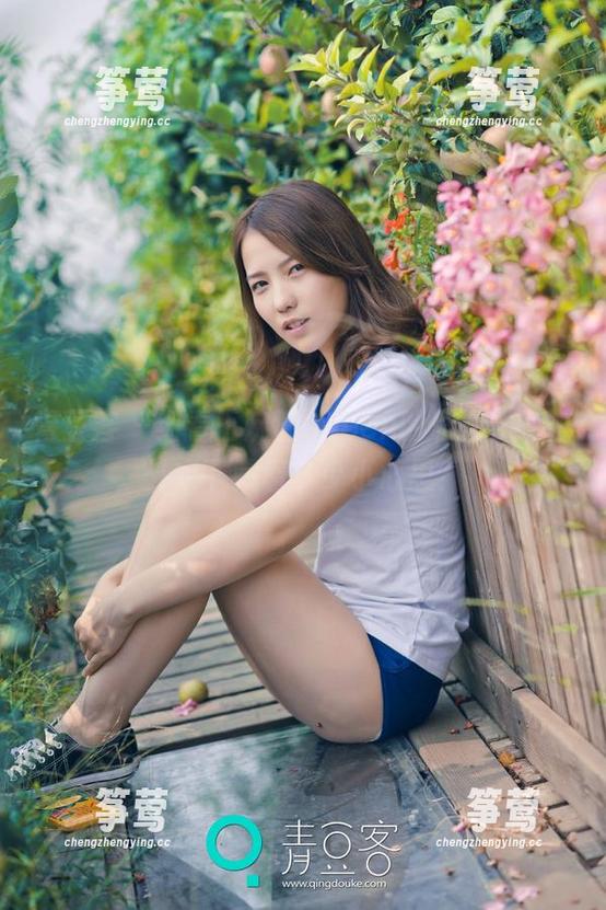 青豆客-王婉悠Queen 青豆客 - 细看王婉悠Queen的私拍,纯白外衣下藏着多少小心思?