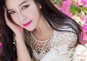 魅妍社 - 下载娜露Selena的白丝图包,保证让你的目光停留大于3秒哦,别说我没提醒你