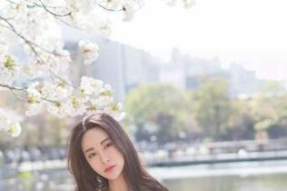 魅妍社 - 芝芝Booty的视角:在黑白间闪烁的高清细节,让人不停回味。