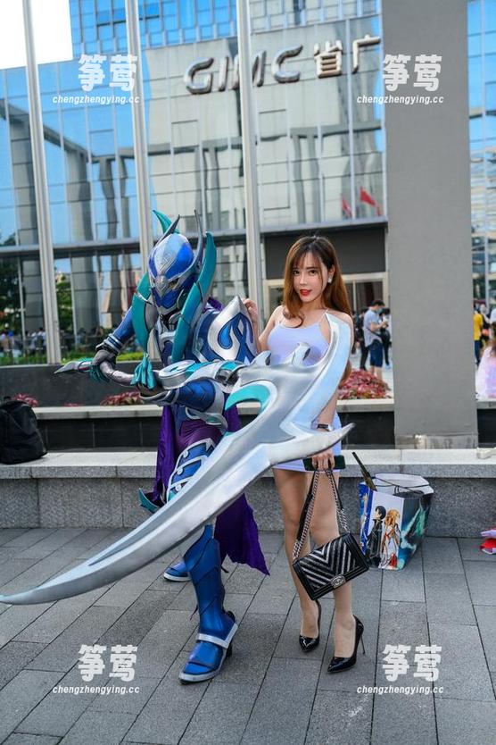魔镜街拍 魔镜街拍:她的背影,图包里藏着的那些迷惑日常