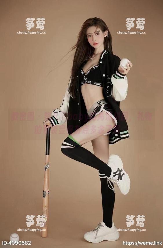 黎允熙baby 微密圈 - 黎允熙baby的高清拼图,礼物的包装显得有点多余了呢。